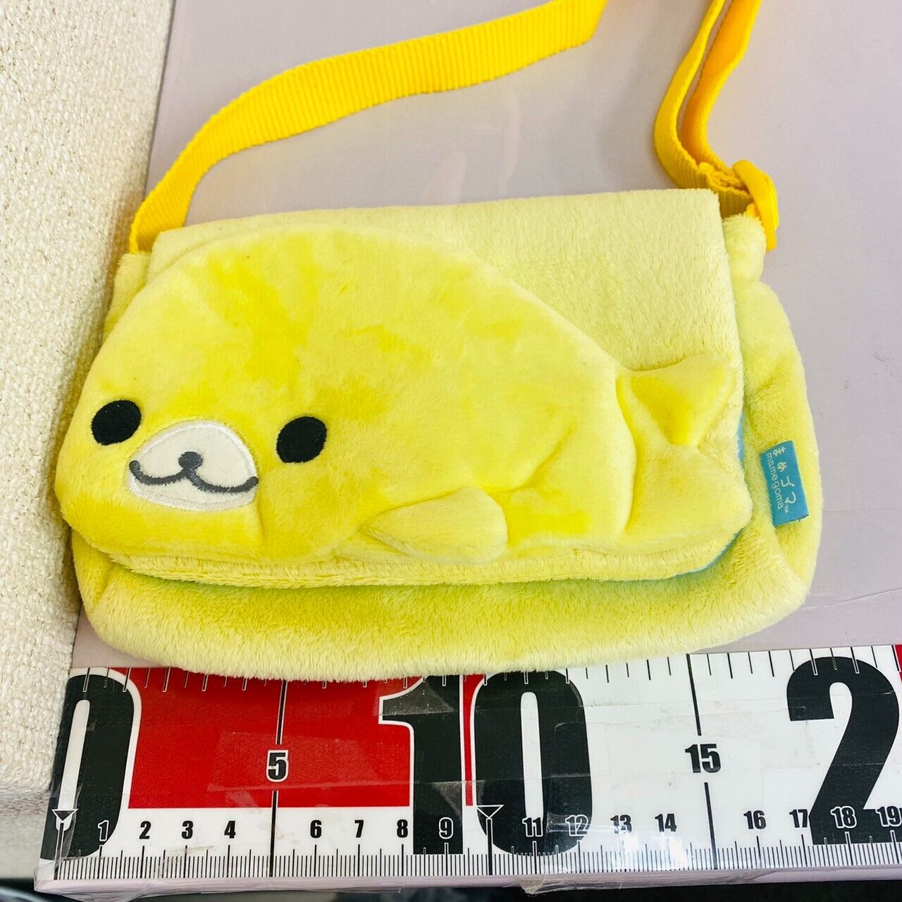 San-X Mamegoma Pouch Pochette Shoulder Bag Lemon Yellow Sea Animal Fluffy Rare