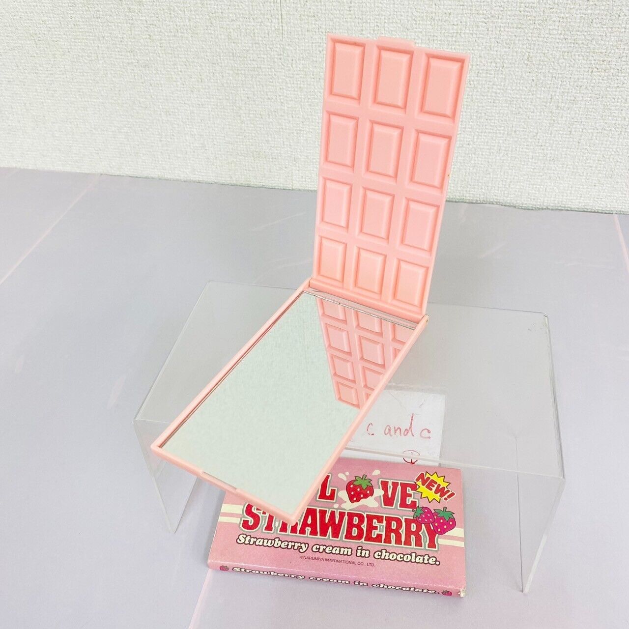 Mezzo Piano Mirror Strawberry Chocolate Berrie-chan Pink Rabbit Character Kawaii