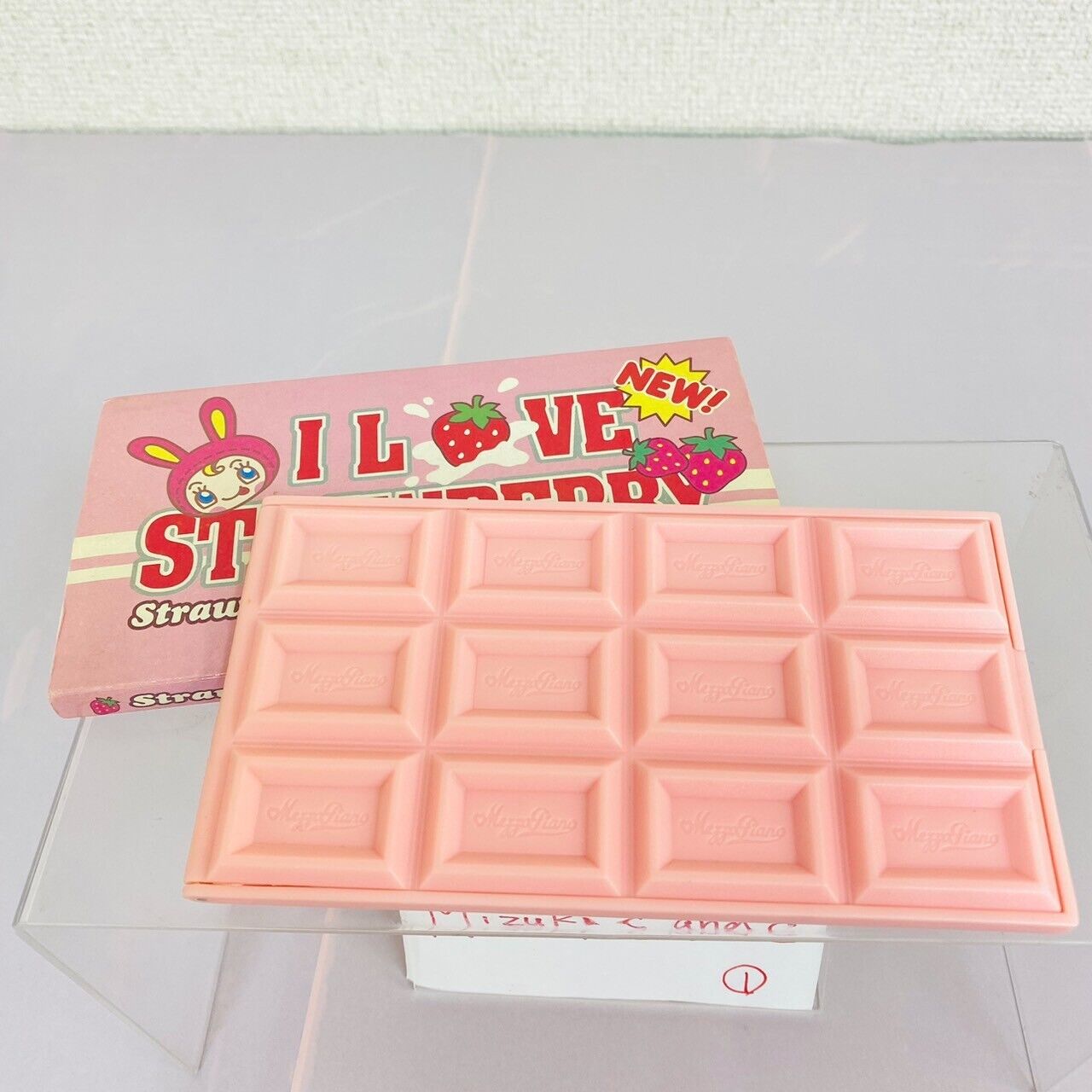 Mezzo Piano Mirror Strawberry Chocolate Berrie-chan Pink Rabbit Character Kawaii