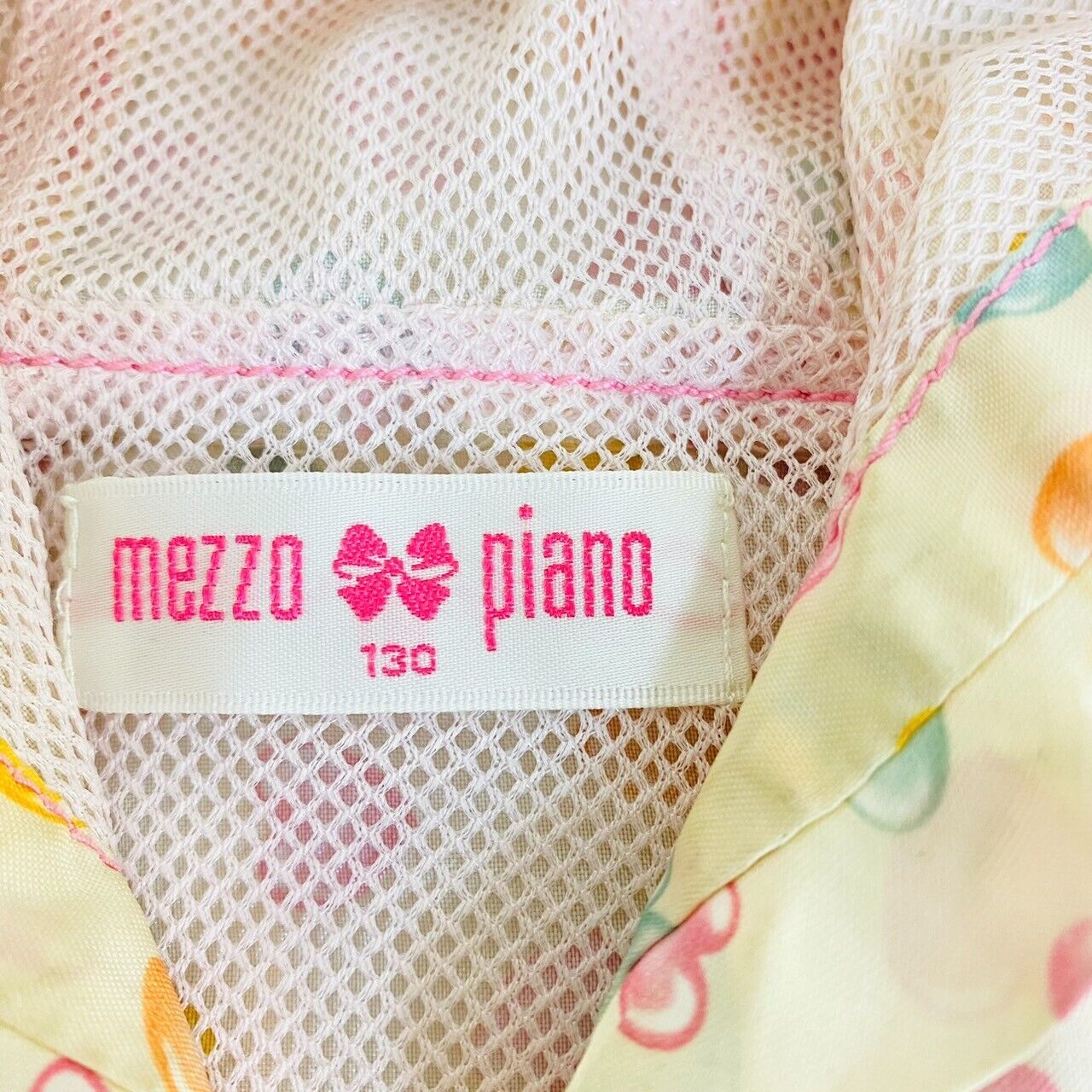 Mezzo Piano Thin Hoodie 130cm Yellow Heart Colorful Blouson Long Sleeve Clothing