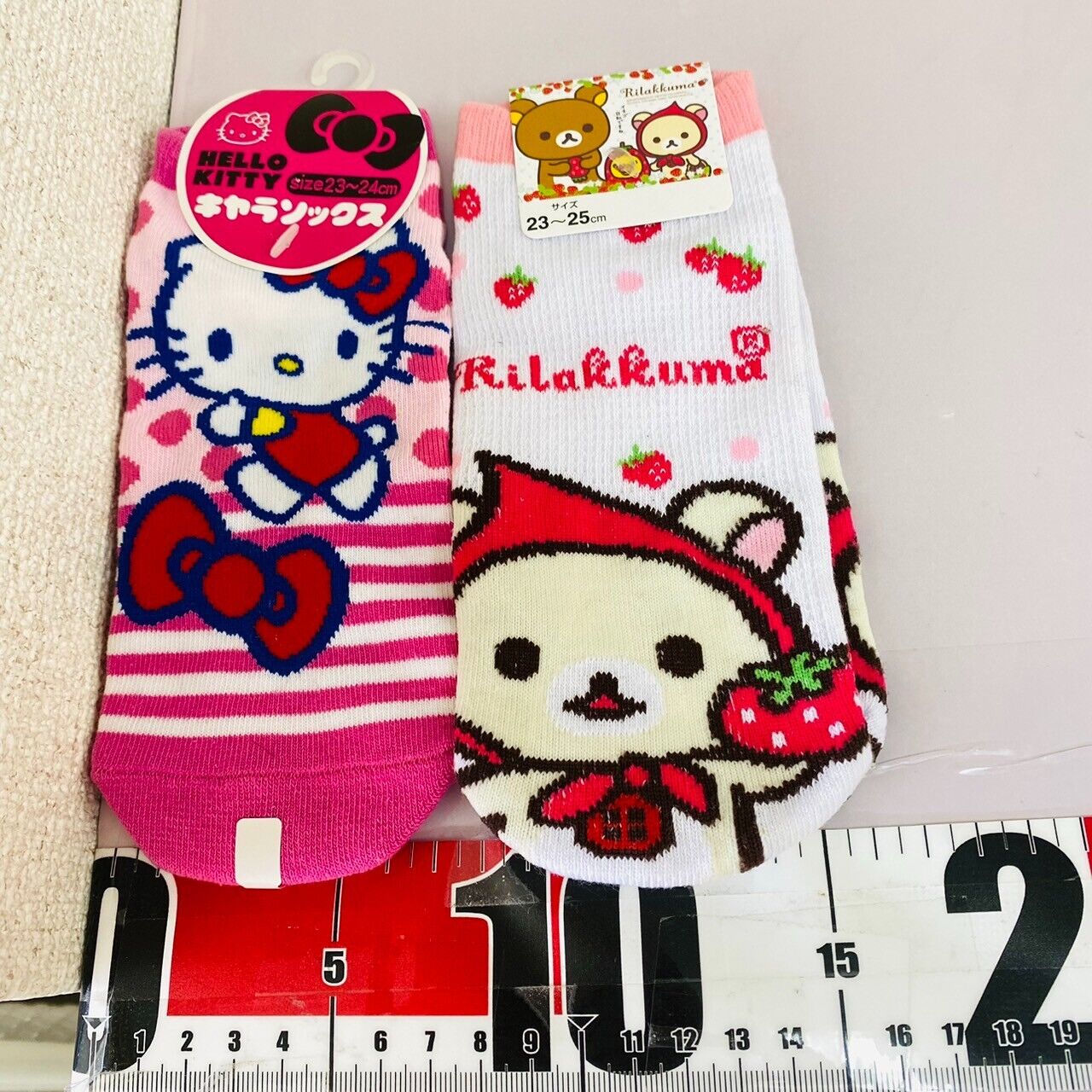 San-x Rilakkuma Korilakkuma Sanrio Hello Kitty Socks Set 2 Ribbon Strawberry