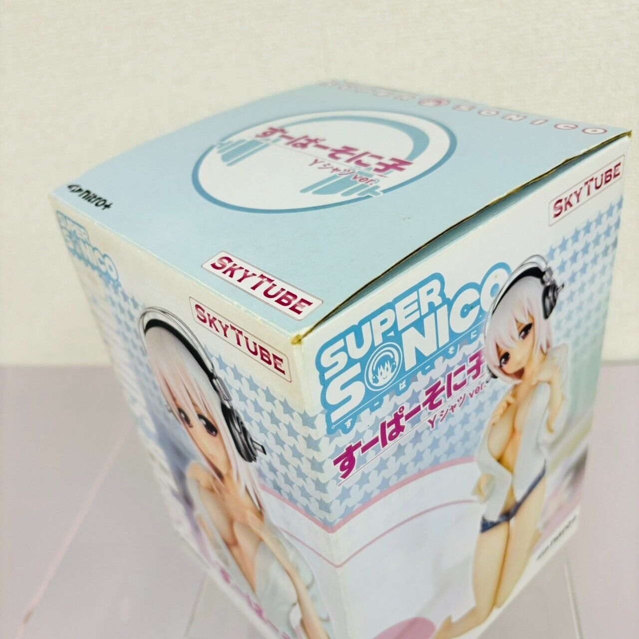 Skytube Super Sonico Figure Y-Shirt Ver. 1/6 Scale Girl Headphone White Kawaii