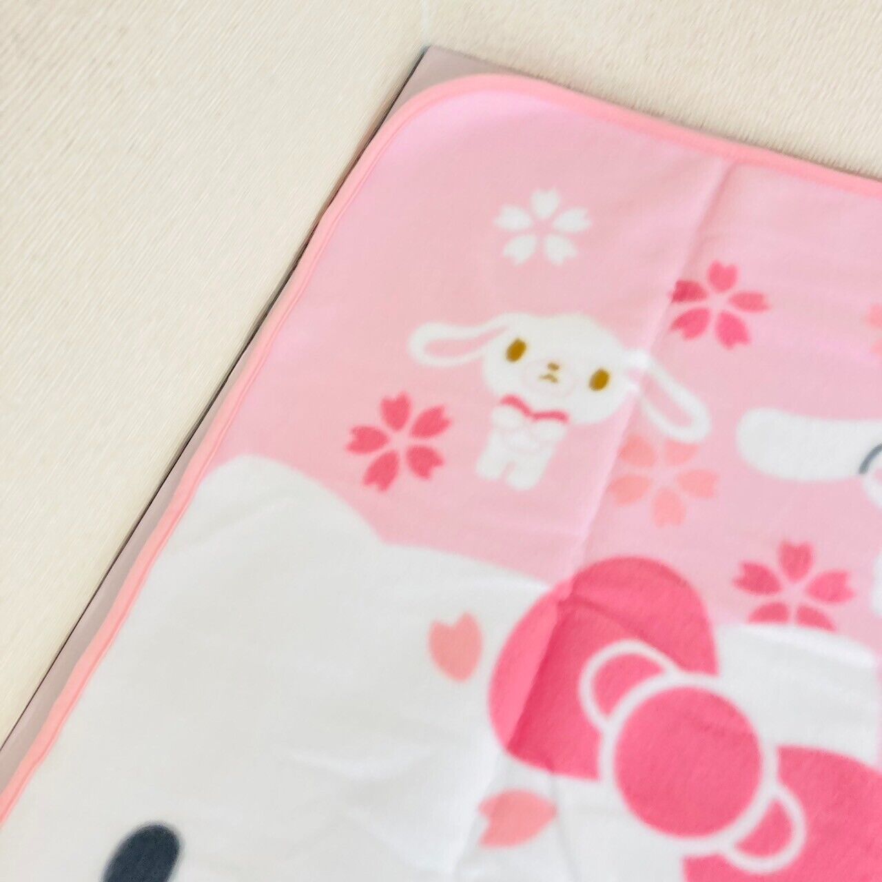 Sanrio Blanket Hello Kitty Sugar Bunnies My Melody Cinnamoroll Sakura Pink Rare