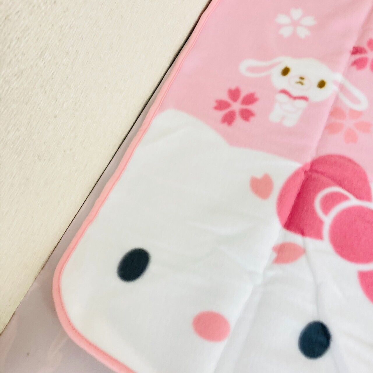 Sanrio Blanket Hello Kitty Sugar Bunnies My Melody Cinnamoroll Sakura Pink Rare