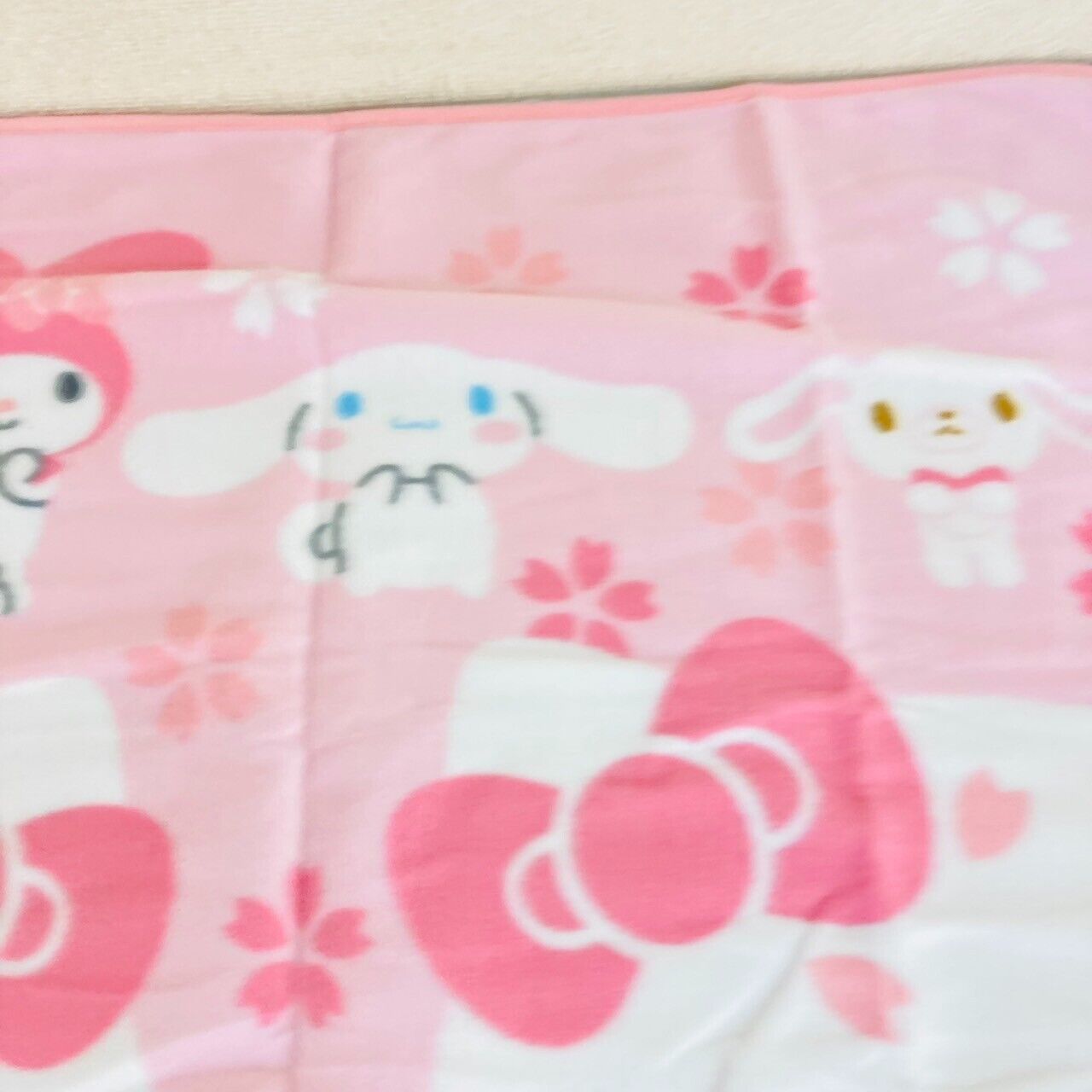 Sanrio Blanket Hello Kitty Sugar Bunnies My Melody Cinnamoroll Sakura Pink Rare