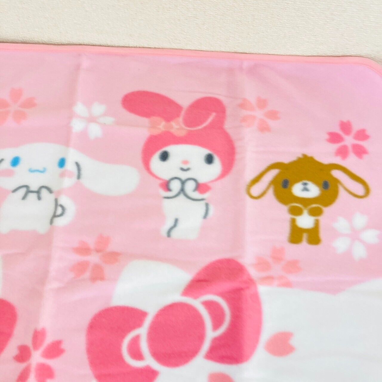 Sanrio Blanket Hello Kitty Sugar Bunnies My Melody Cinnamoroll Sakura Pink Rare