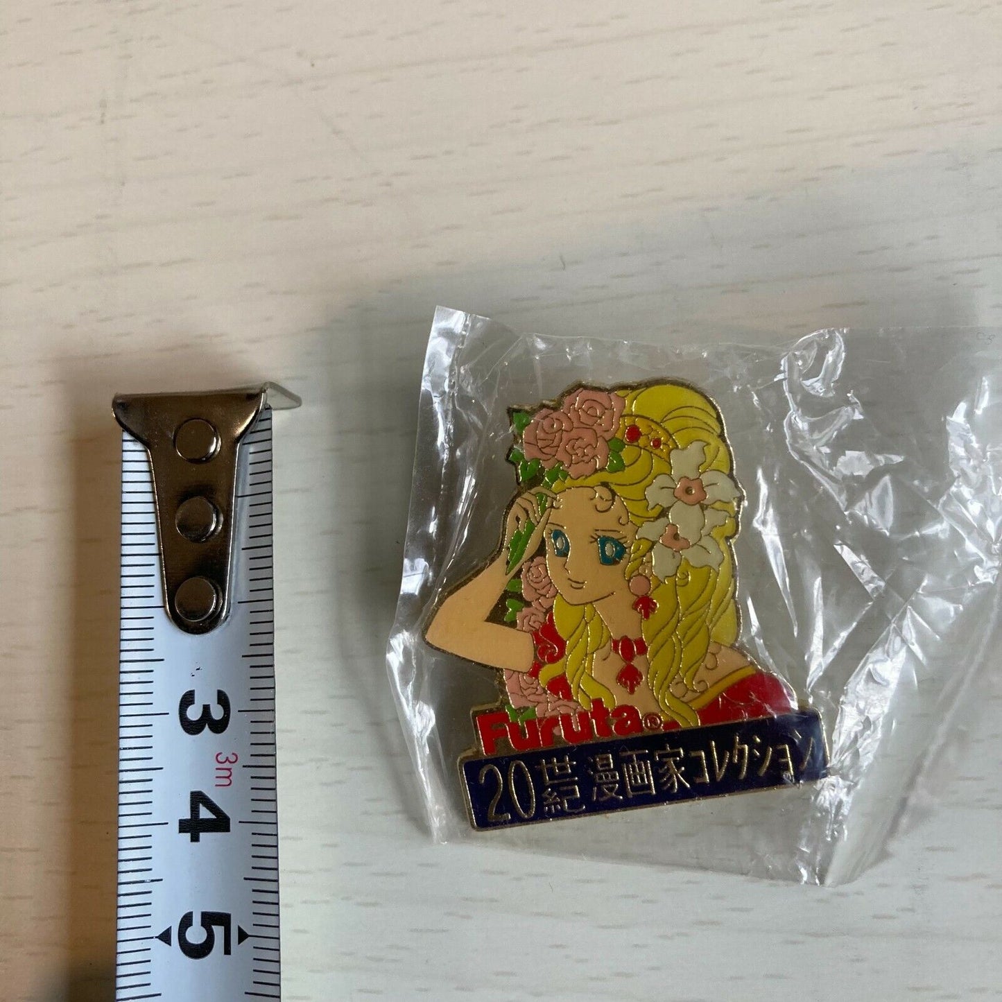 Rose of Versailles Pin Badge Antoinette anime Japan goods hobby Very RARE