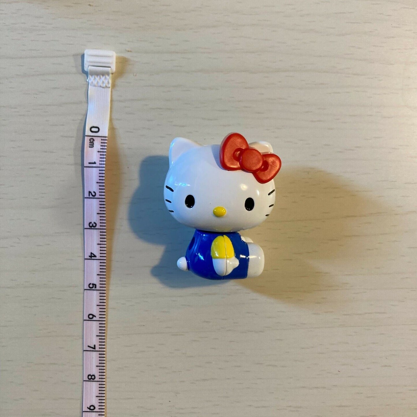 Metacolle Metakore Hello Kitty action figure about 50mm die-cast Takara Tomy