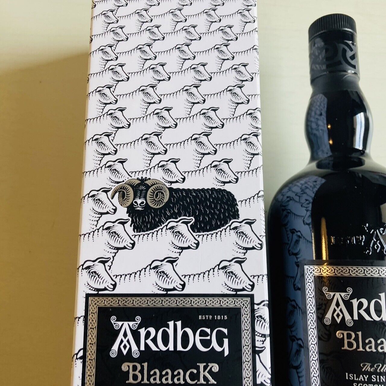 Ardbeg Black Malt Empty Bottle & Box Ardbeg Blaaack Whiskey Sake Japanese Rare