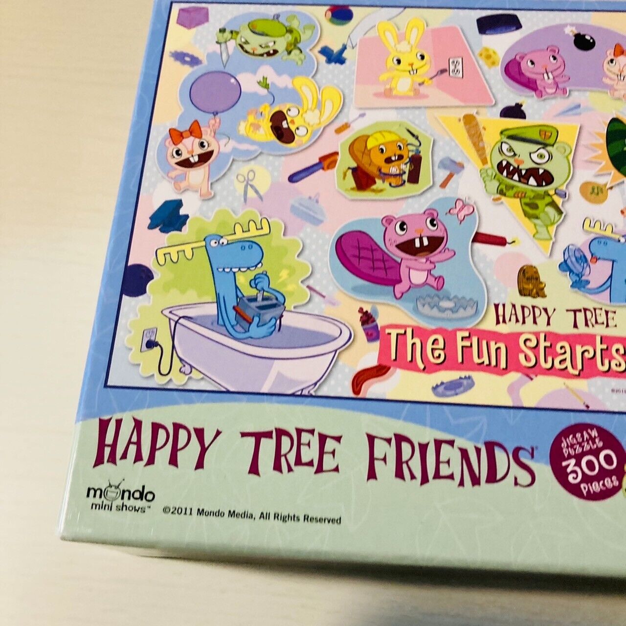 Happy Tree Friends Jigsaw puzzle 300 pieces with glue Very RARE mondo media