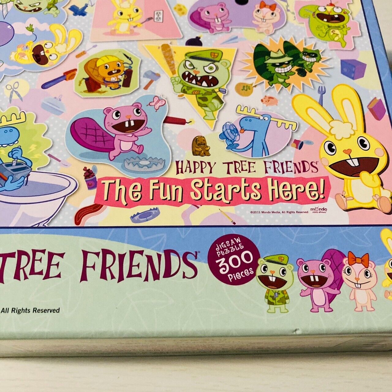 Happy Tree Friends Jigsaw puzzle 300 pieces with glue Very RARE mondo media