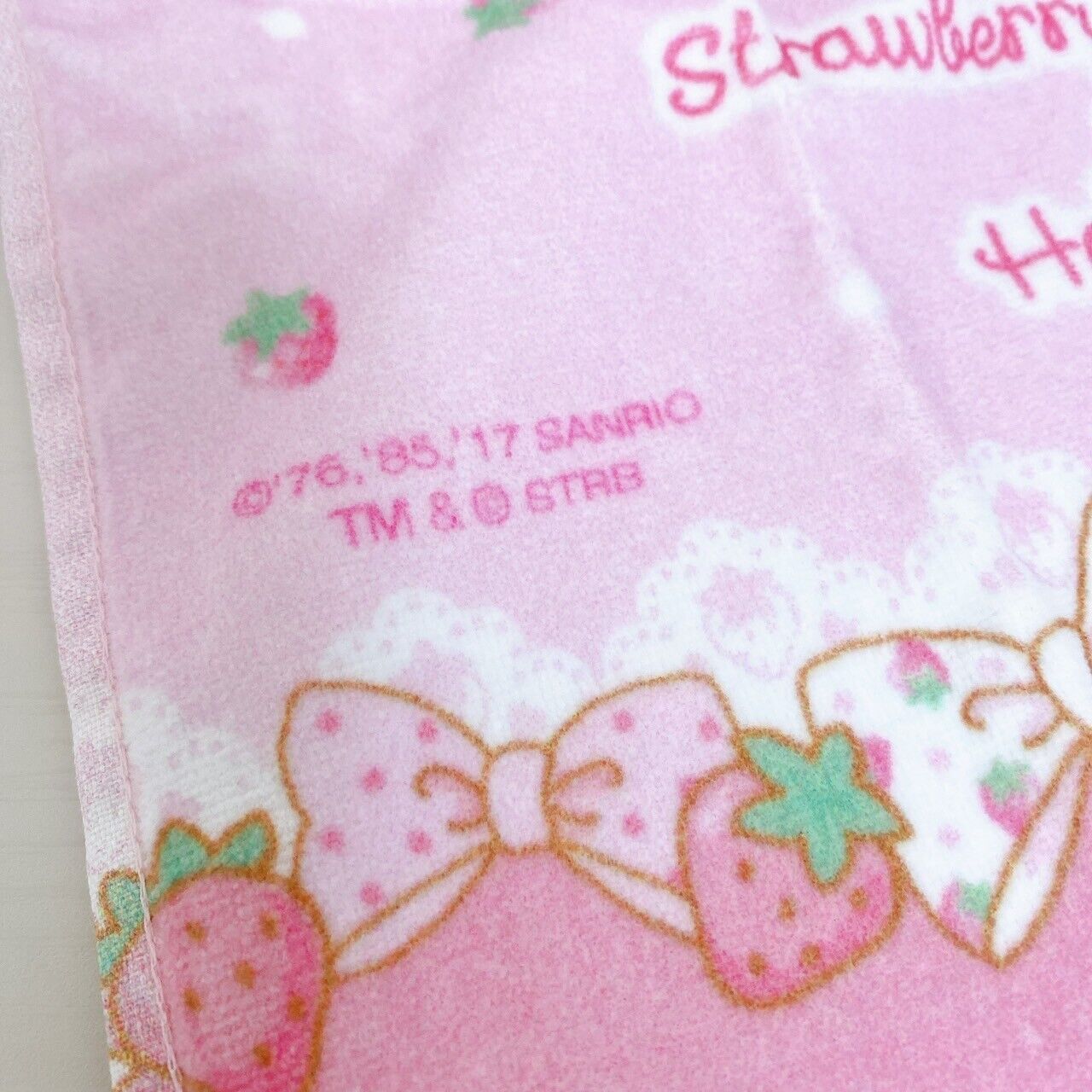 Sanrio Strawberry Shortcake Hello Kitty Bath Sports Towel Pink Kawaii Character