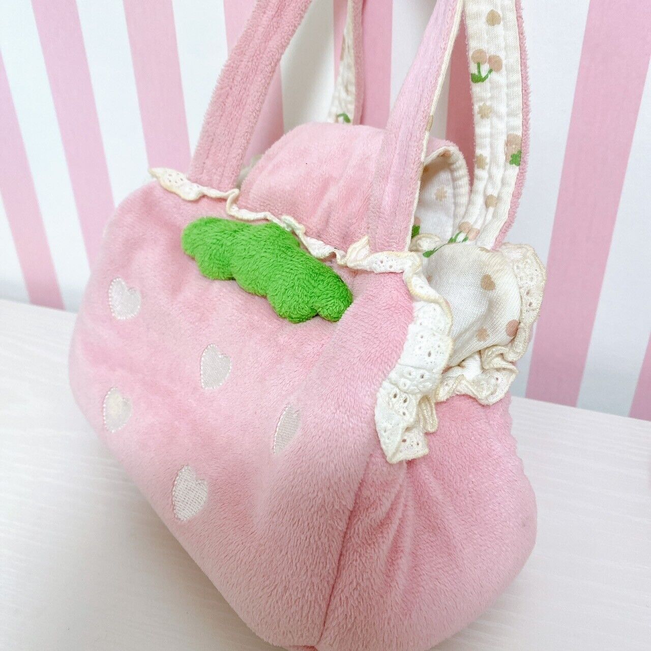 Mother Garden Chihuahua Plush Doll Strawberry Mini Bag White Pink frill Kawaii