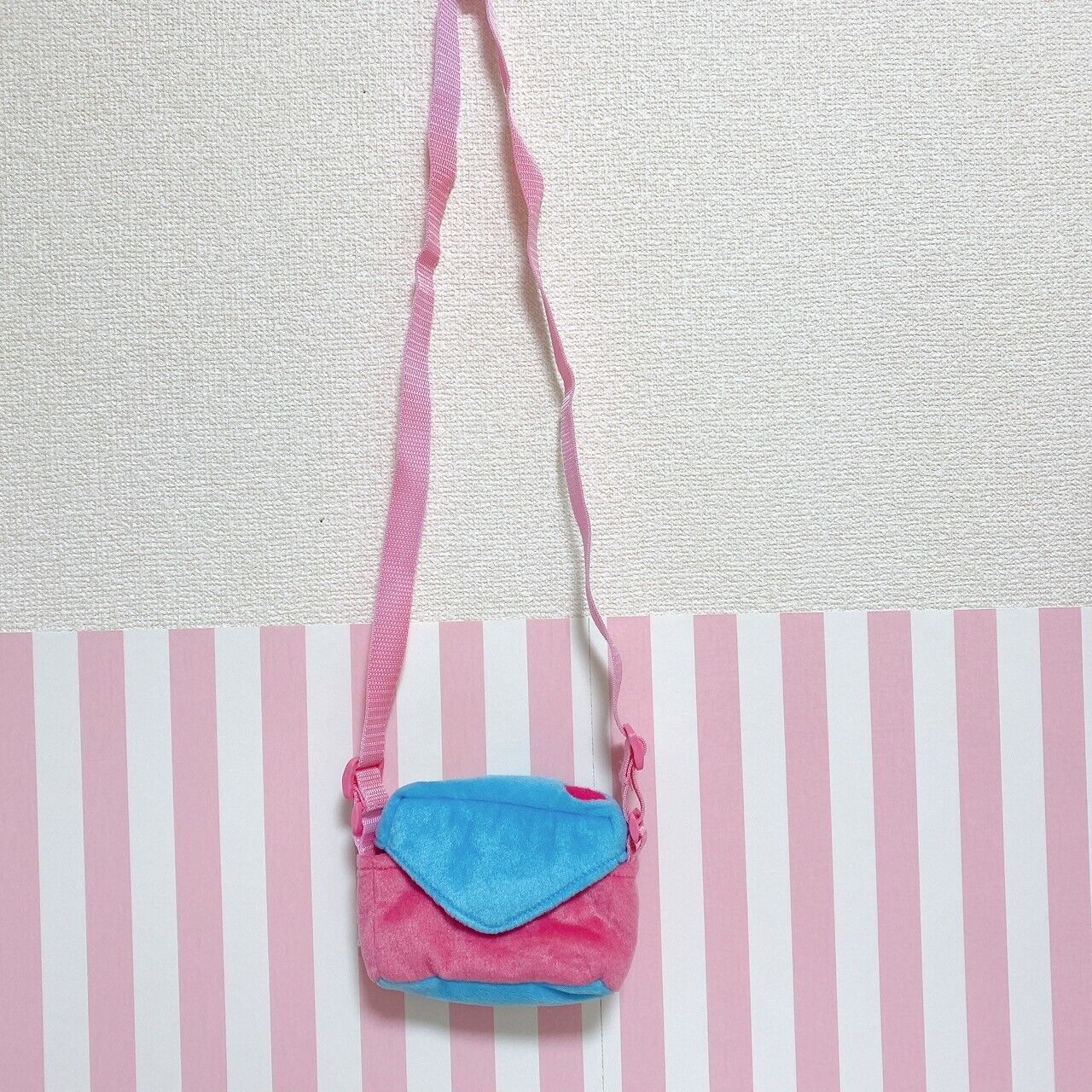 Sanrio Hello Kitty Camera Pouch Shoulder Bag Ribbon Pink Yellow Blue Fluffy Rare