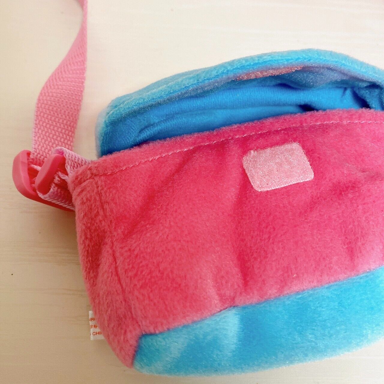 Sanrio Hello Kitty Camera Pouch Shoulder Bag Ribbon Pink Yellow Blue Fluffy Rare