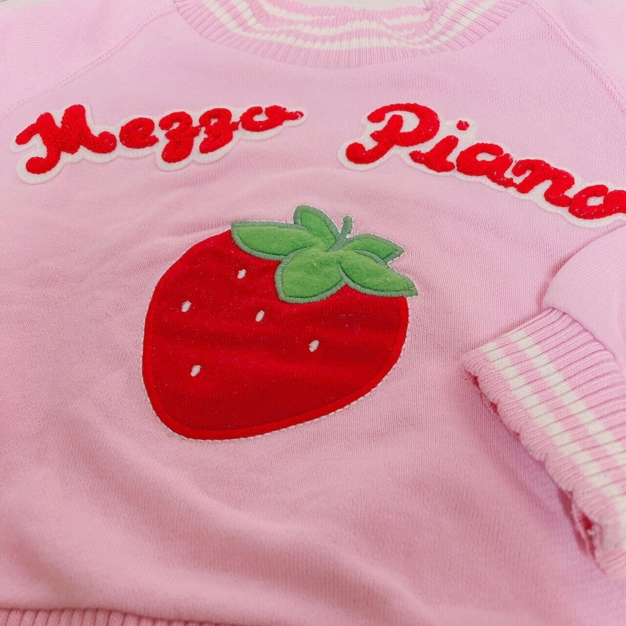 Mezzo Piano Long Sleeve T-shirt 100 Size Strawberry Pink Red Kawaii Cute Rare