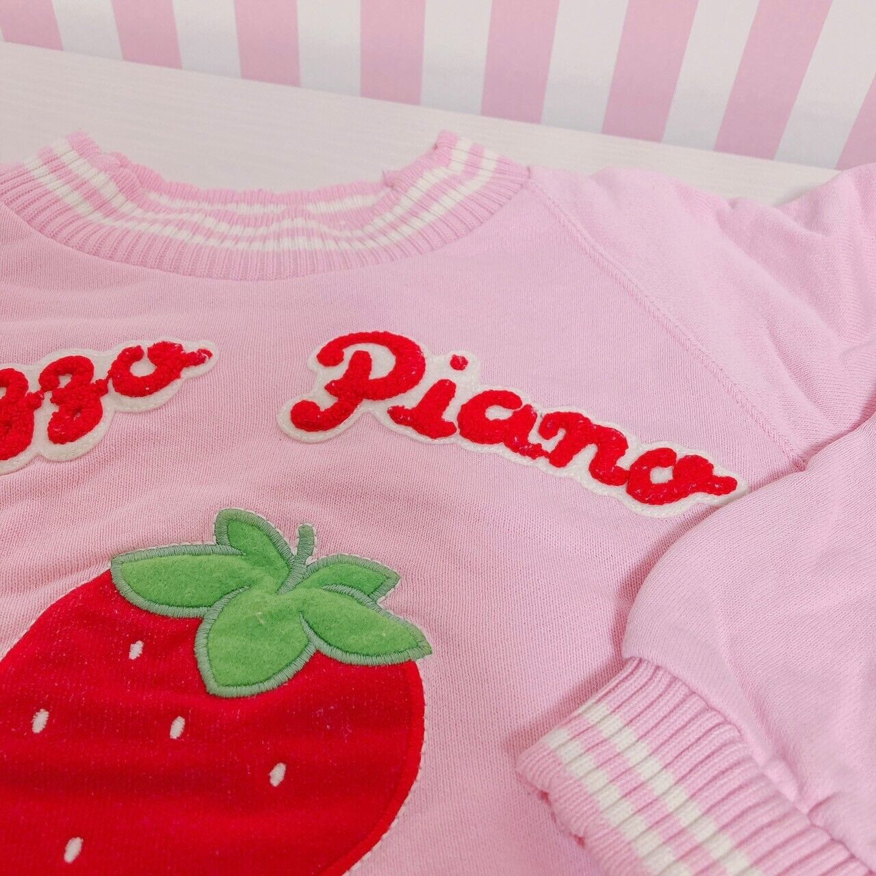 Mezzo Piano Long Sleeve T-shirt 100 Size Strawberry Pink Red Kawaii Cute Rare