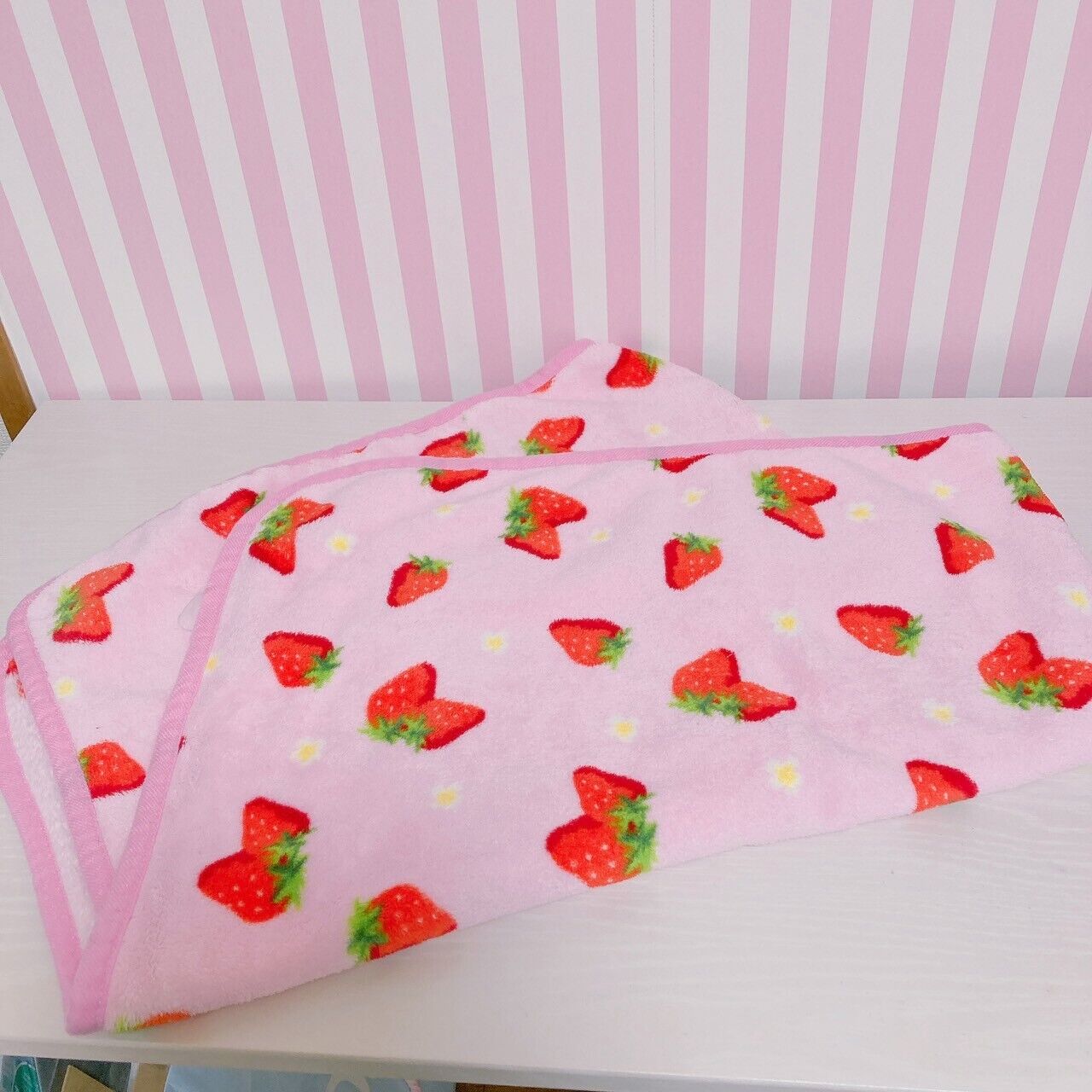 Strawberry Blanket Flower Pink Red Fluffy Kawaii Cute Pretty Rare