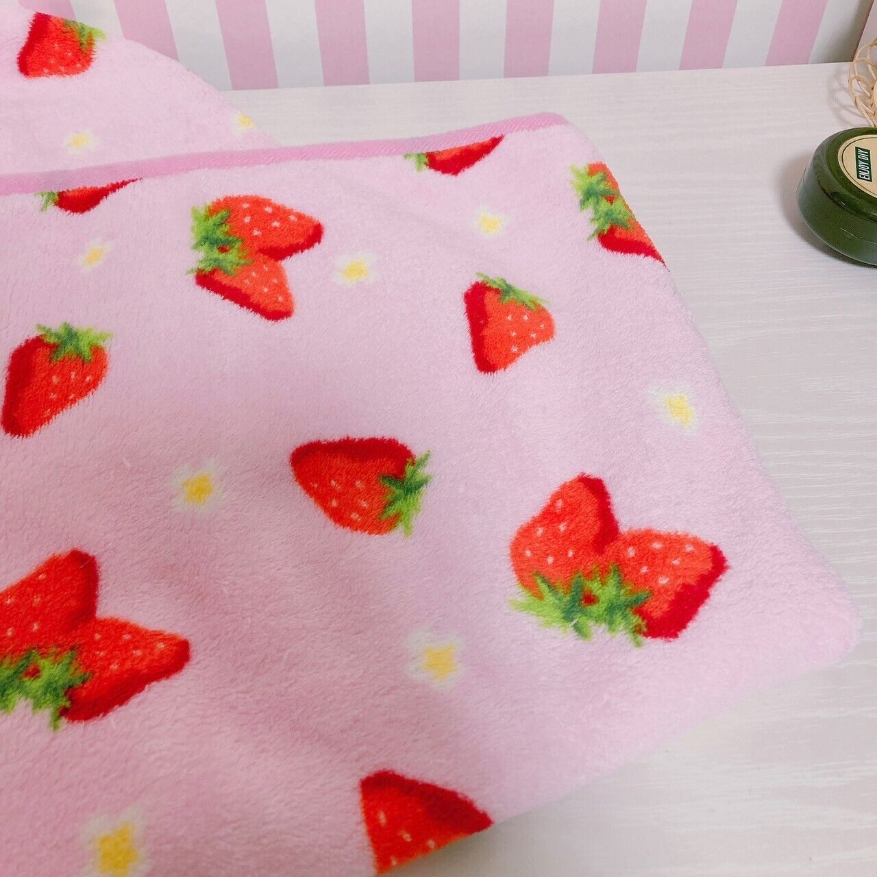 Strawberry Blanket Flower Pink Red Fluffy Kawaii Cute Pretty Rare