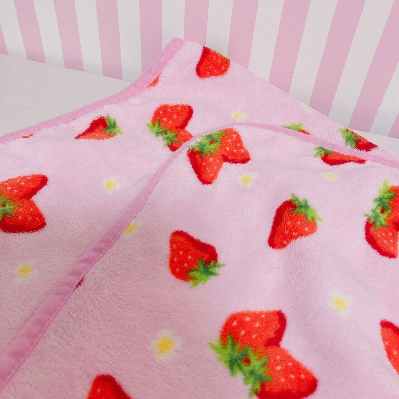 Strawberry Blanket Flower Pink Red Fluffy Kawaii Cute Pretty Rare