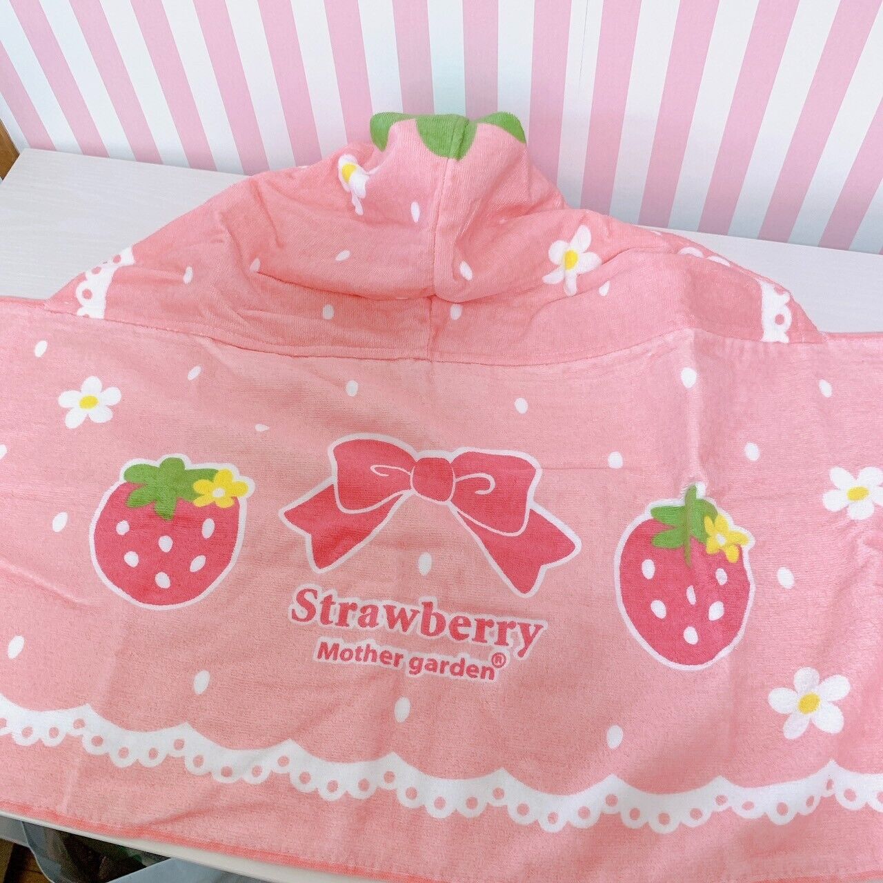 Mother Garden Hooded Towel Pink Strawberry Ribbon Hood Flower Green White Kawaii