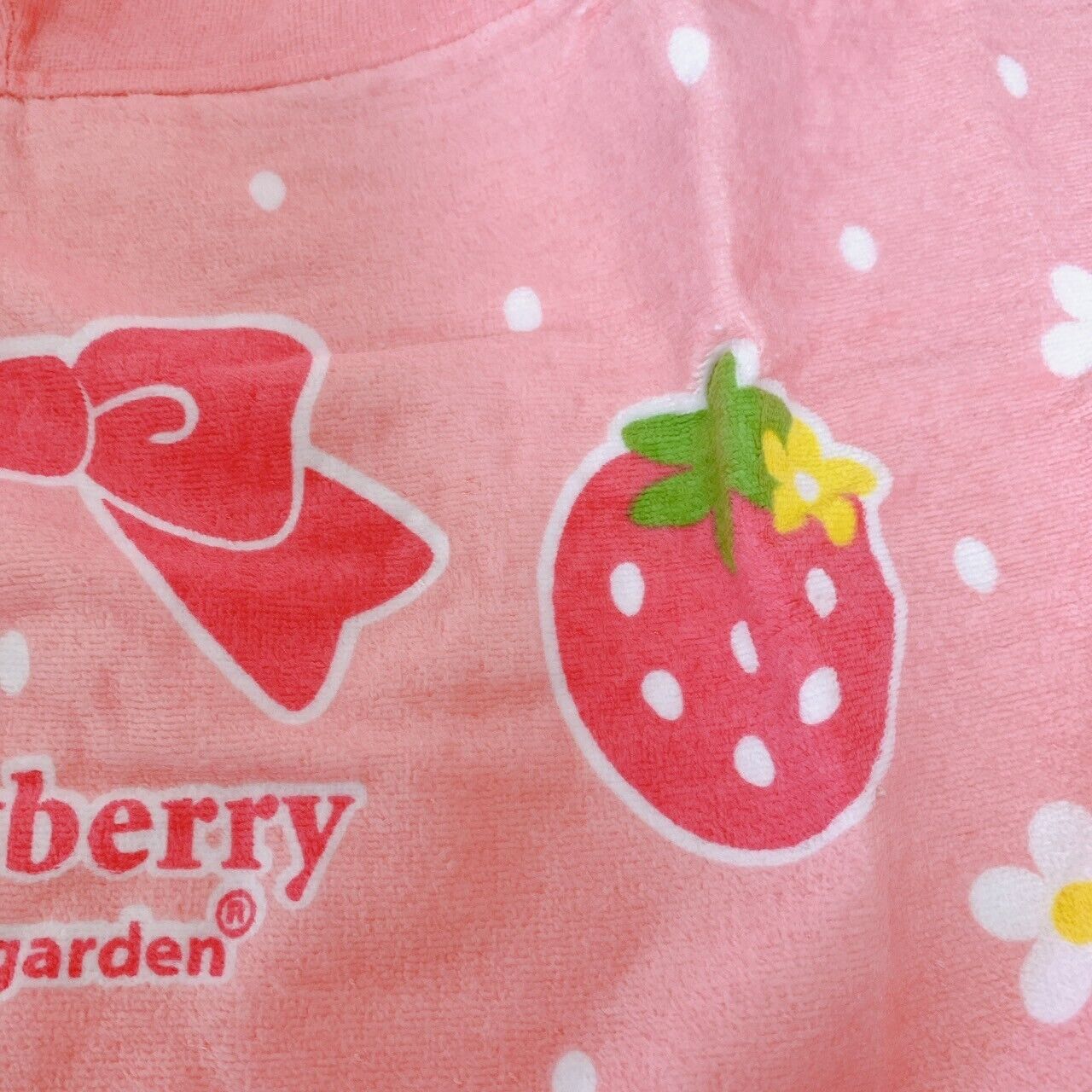 Mother Garden Hooded Towel Pink Strawberry Ribbon Hood Flower Green White Kawaii