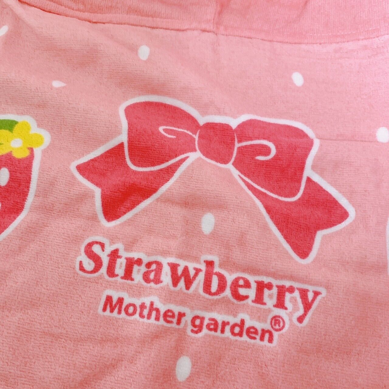 Mother Garden Hooded Towel Pink Strawberry Ribbon Hood Flower Green White Kawaii