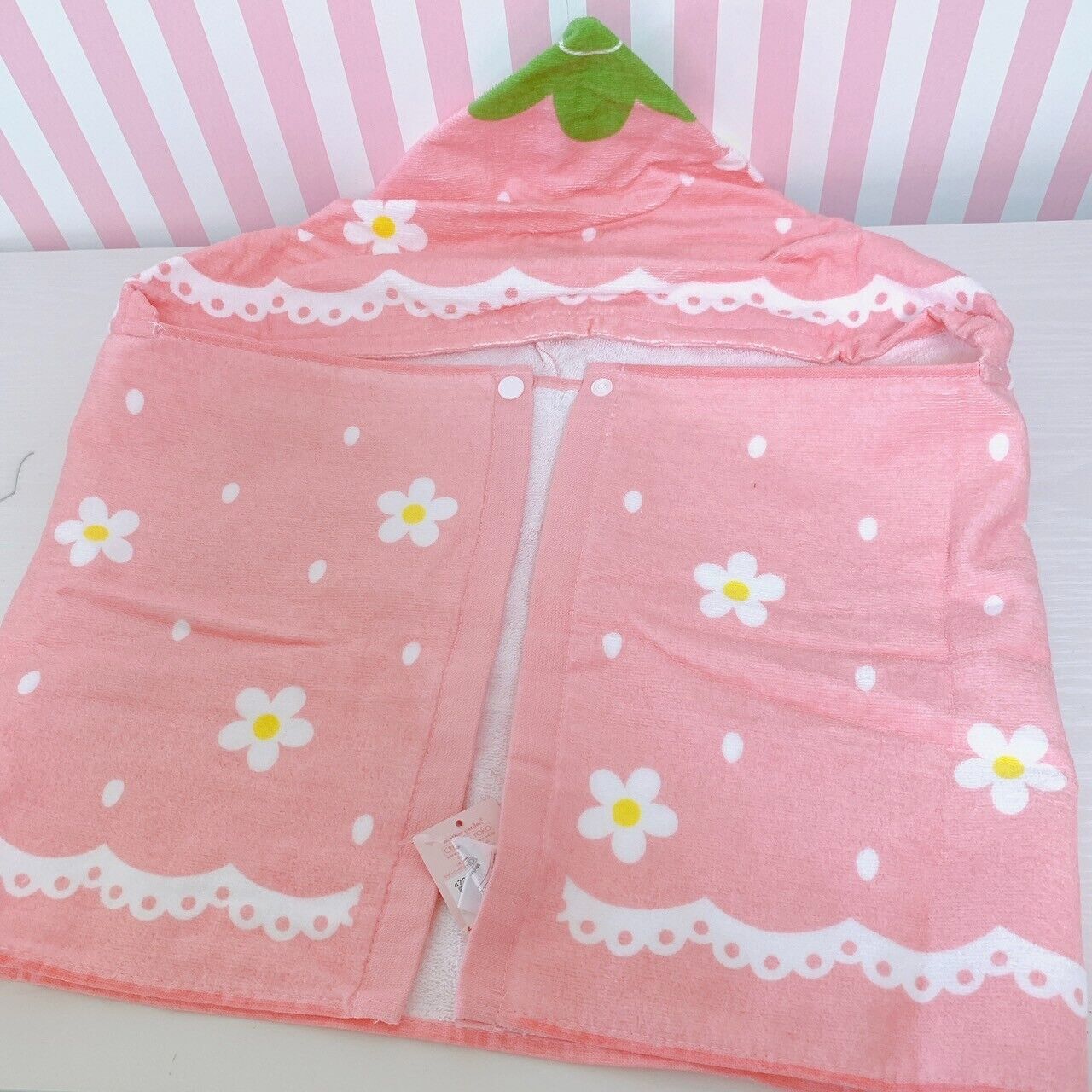 Mother Garden Hooded Towel Pink Strawberry Ribbon Hood Flower Green White Kawaii