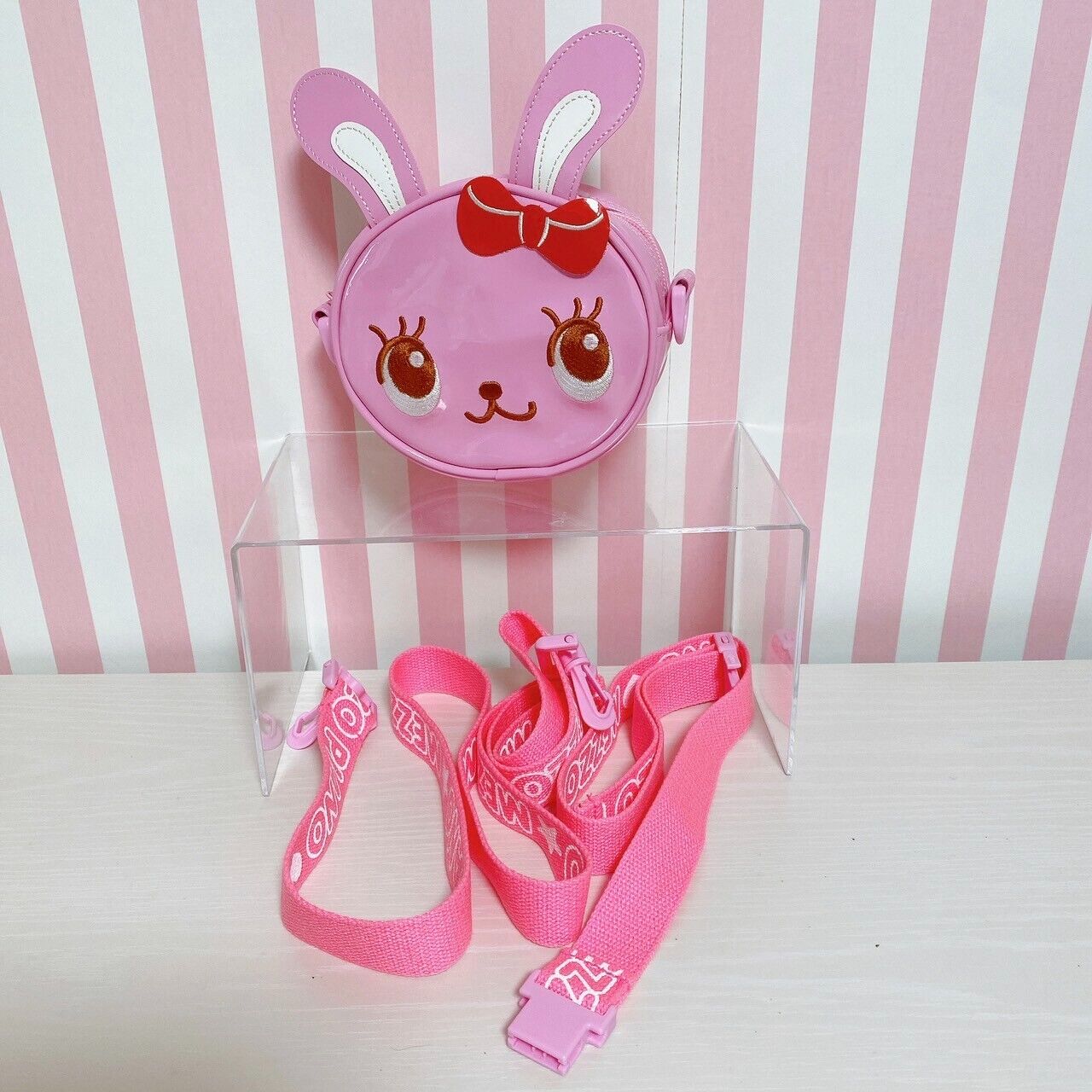 Mezzo Piano Shoulder Bag Pochette Pink Rabbit Face Ribbon Kids Kawaii Character