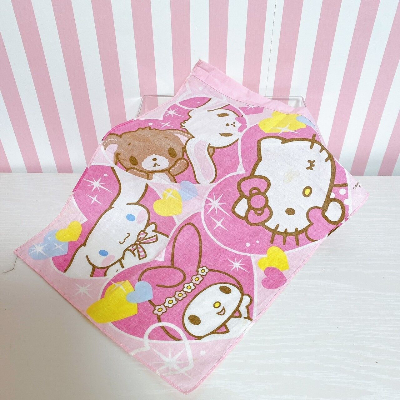 Sanrio Hello Kitty Cinnamoroll My Melody Sugar Bunnies Flag Pink Heart Character