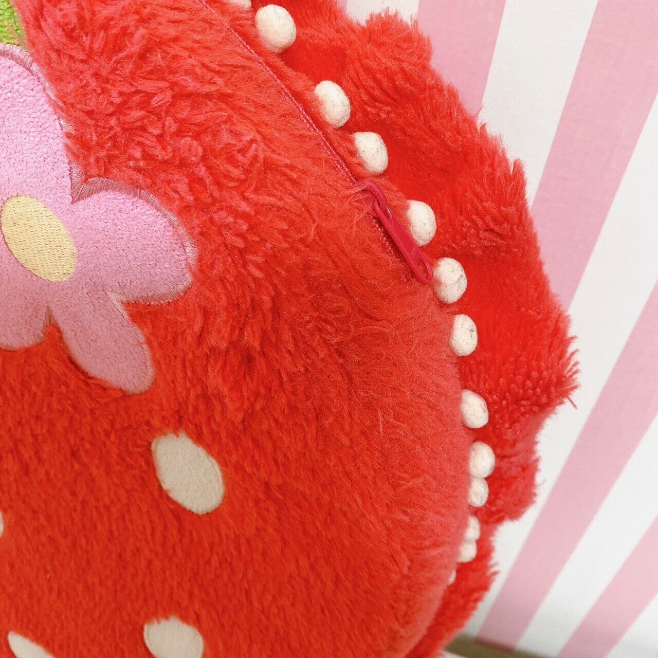 Mother Garden Zabuton Round Red Strawberry Frill Flower Fluffy Fabric Kawaii