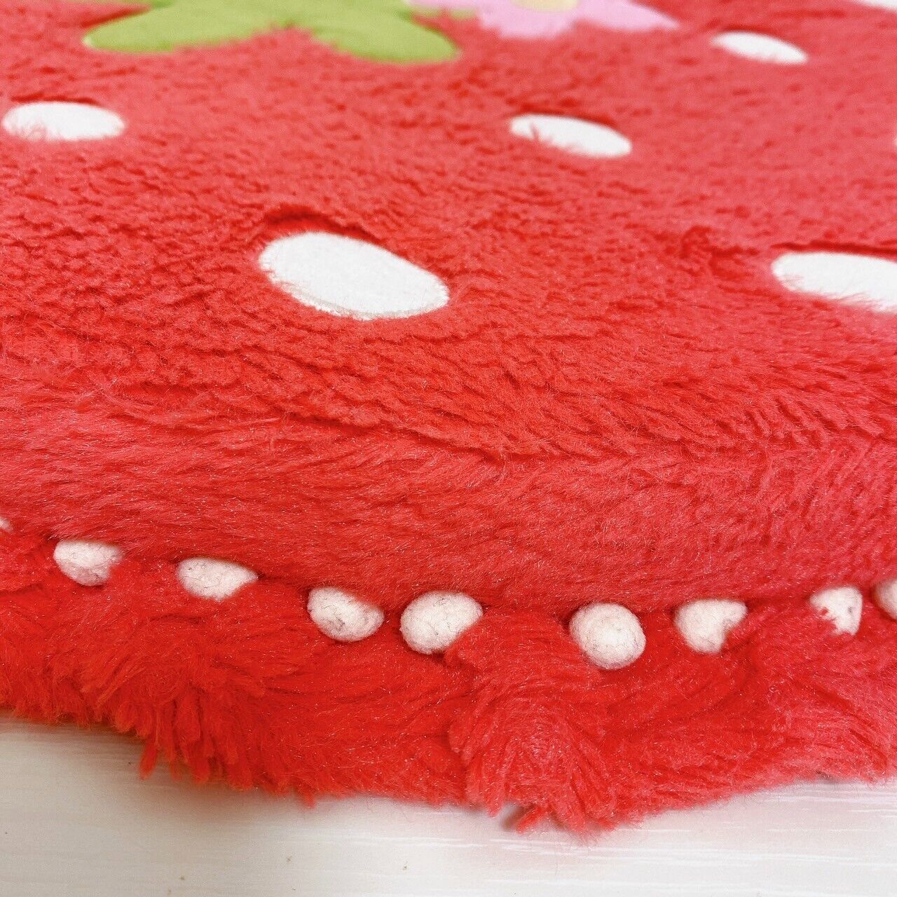 Mother Garden Zabuton Round Red Strawberry Frill Flower Fluffy Fabric Kawaii