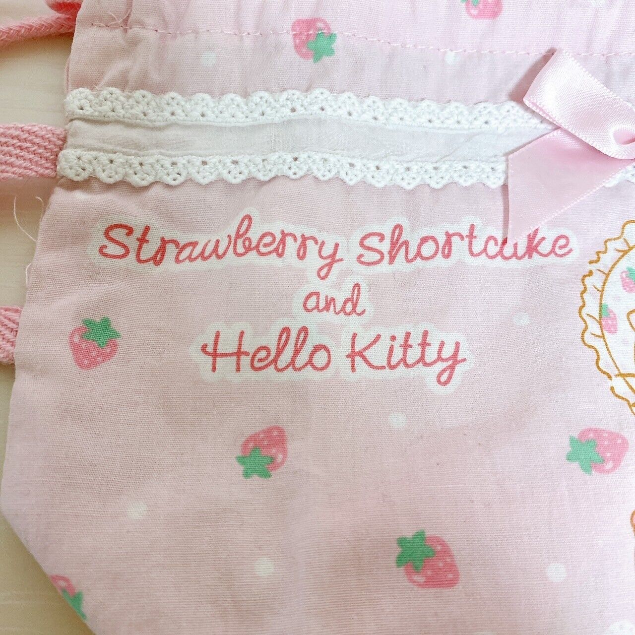 Sanrio Hello Kitty Strawberry Shortcake Lunch Drawstring Bag Pink Ribbon Kawaii