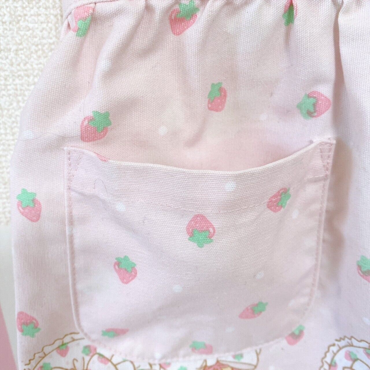 Sanrio Strawberry Shortcake Hello Kitty Collaboration Apron Pink Kawaii 100 Rare