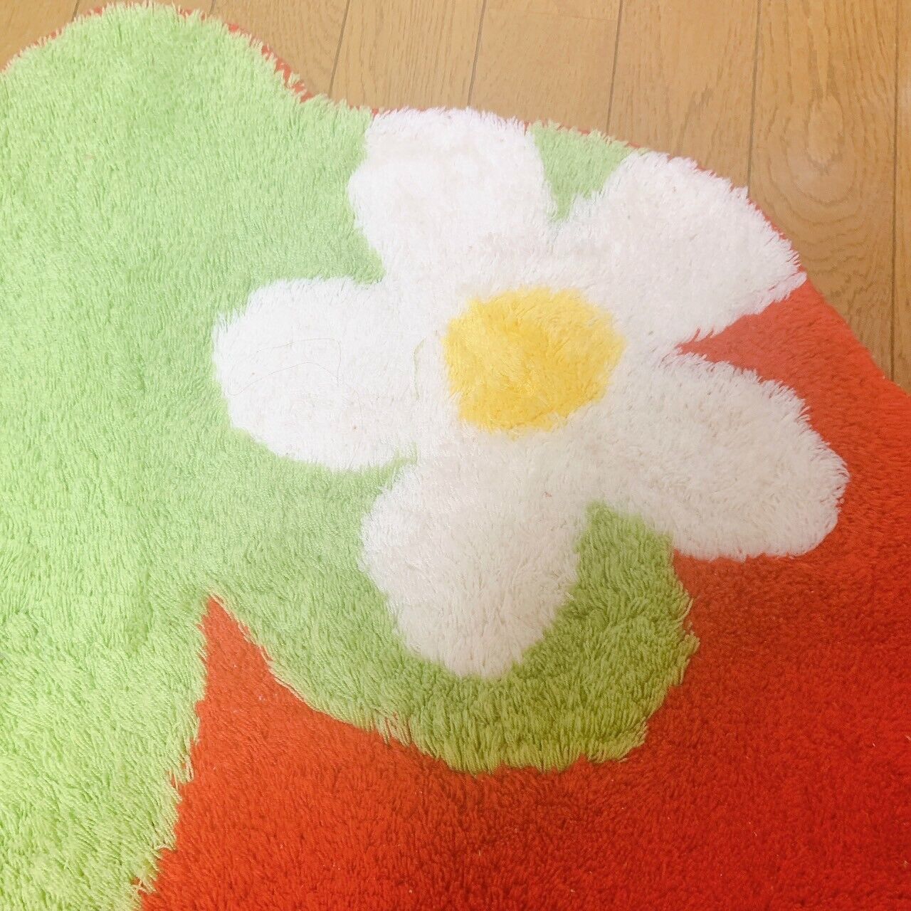 Mother Garden Rug Mat Big Strawberry Red Flower White Green Stem Kawaii Rare