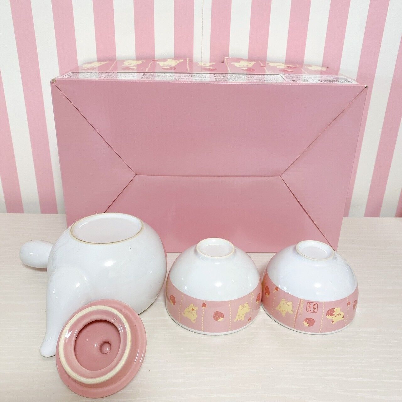 Rilakkuma Korilakkuma SanX Japanese Tea Set 3 Cup Teapot Strawberry Pink Kawaii