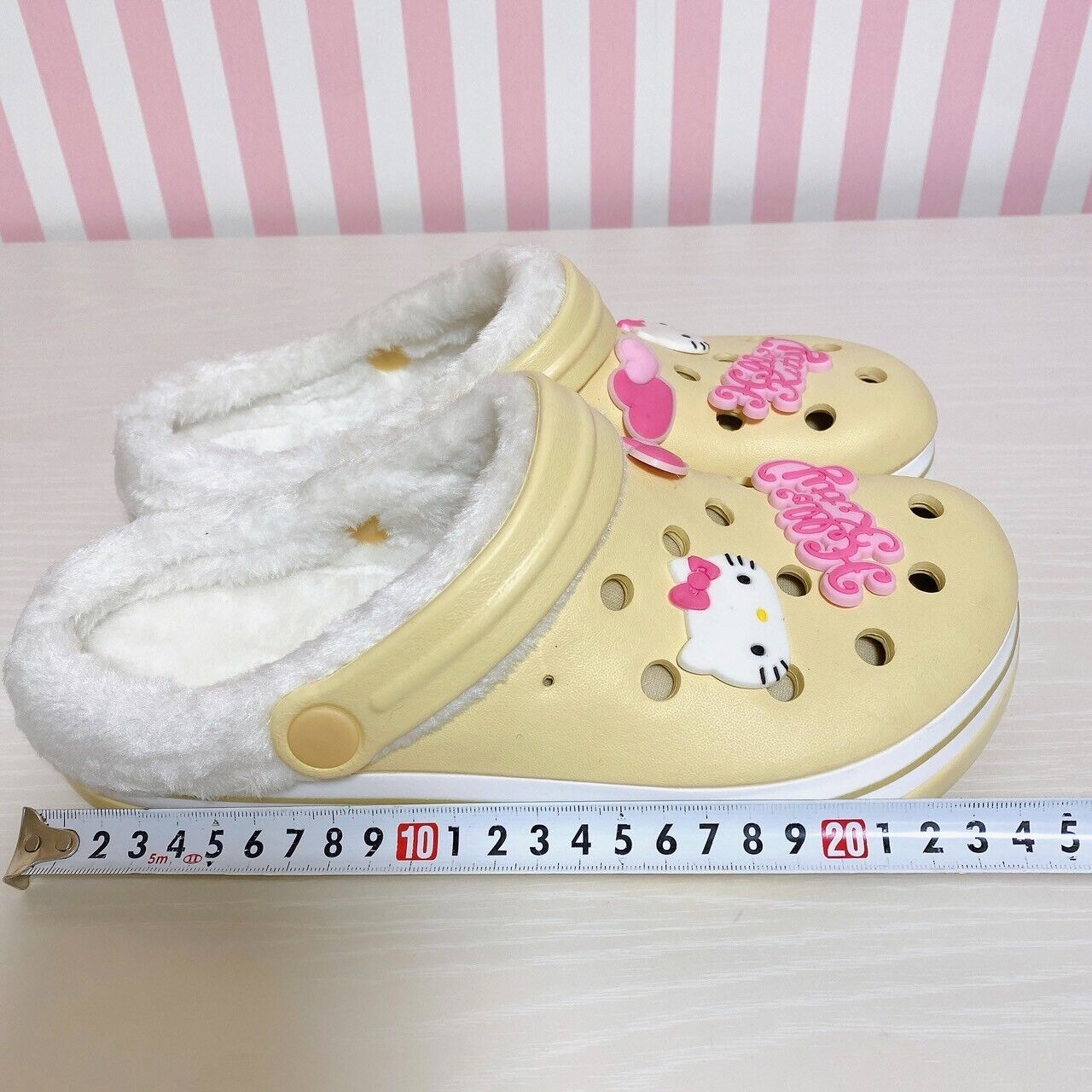 Sanrio Hello Kitty Sandals Beige Heart Fur L size Cute Kawaii Character Rare