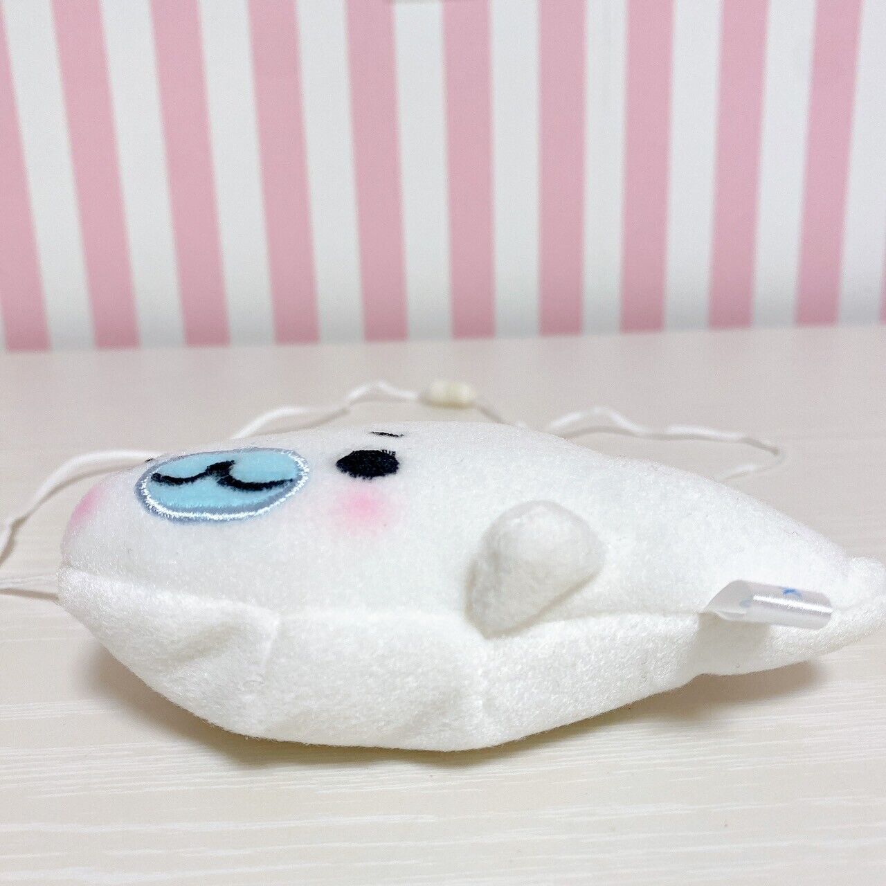 San-X Mamegoma Pouch Pochette Shoulder Bag White Mini Fluffy Kawaii Character