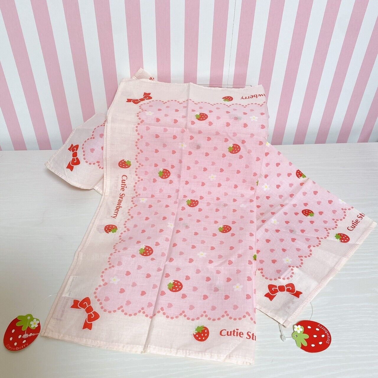 Mother Garden Wild Strawberry Handkerchief 2 Set Pink Heart Cotton Kawaii Rare