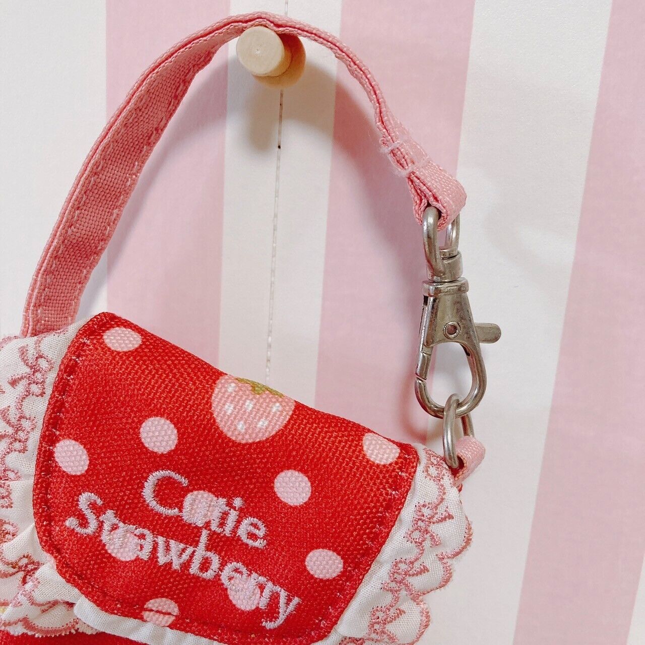 Mother Garden Mini Pouch Case Strap Cutie Strawberry Red Dot Ribbon Frill Flower