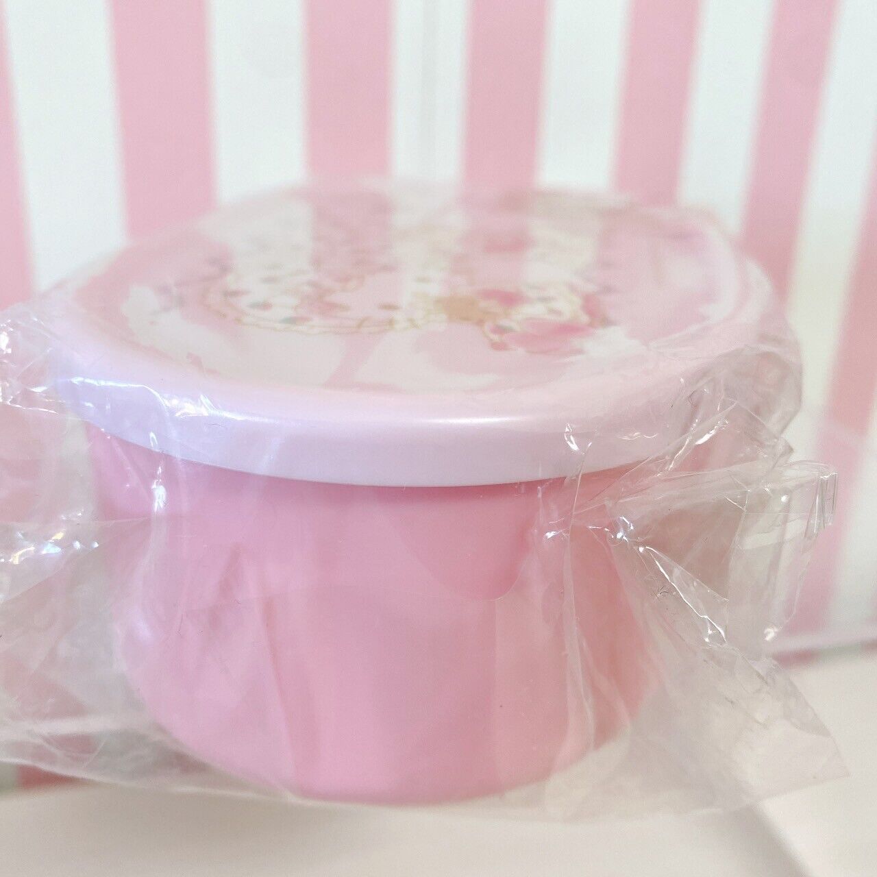 Sanrio Strawberry Shortcake Hello Kitty Collaboration Lunch Box Pink Ribbon Rare