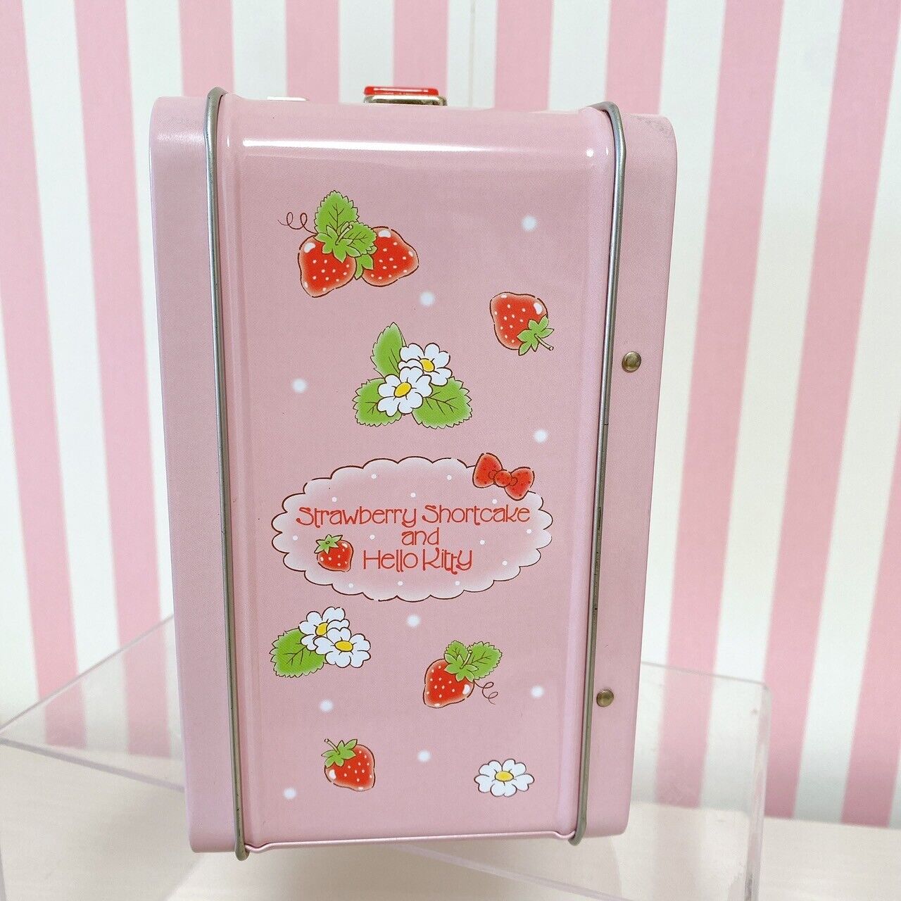 Sanrio Hello Kitty Strawberry Shortcake Trunk Can Case Box Pink Flower Red Rare