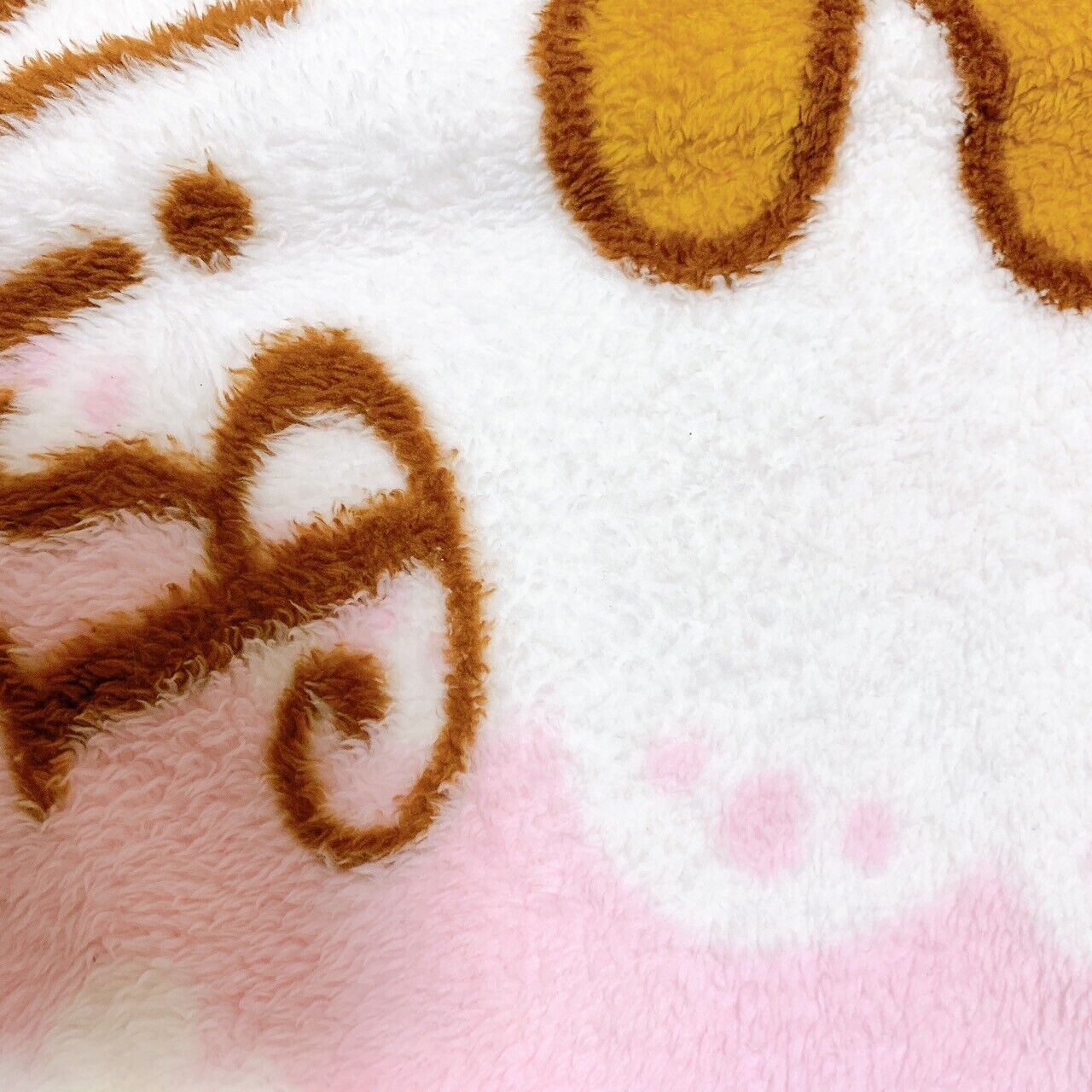 Rilakkuma Korilakkuma San-X Pink Blanket Fluffy Strawberry Flower Kawaii Lace