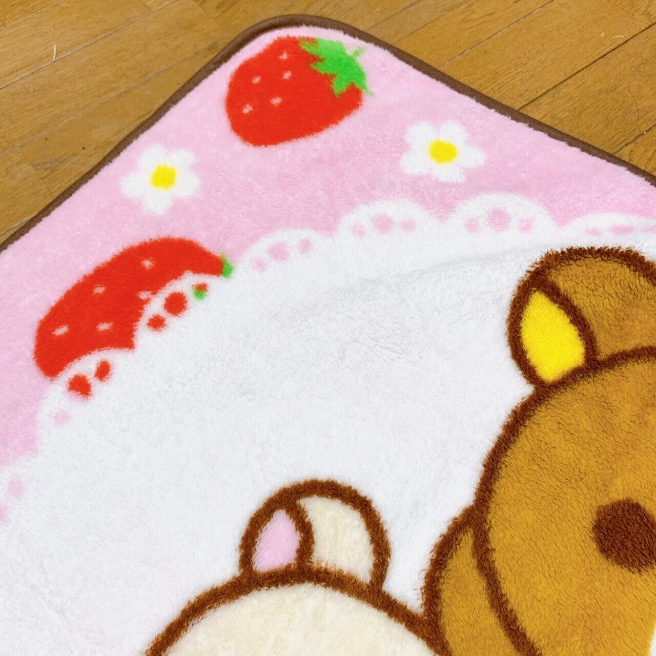 Rilakkuma Korilakkuma San-X Pink Blanket Fluffy Strawberry Flower Kawaii Lace