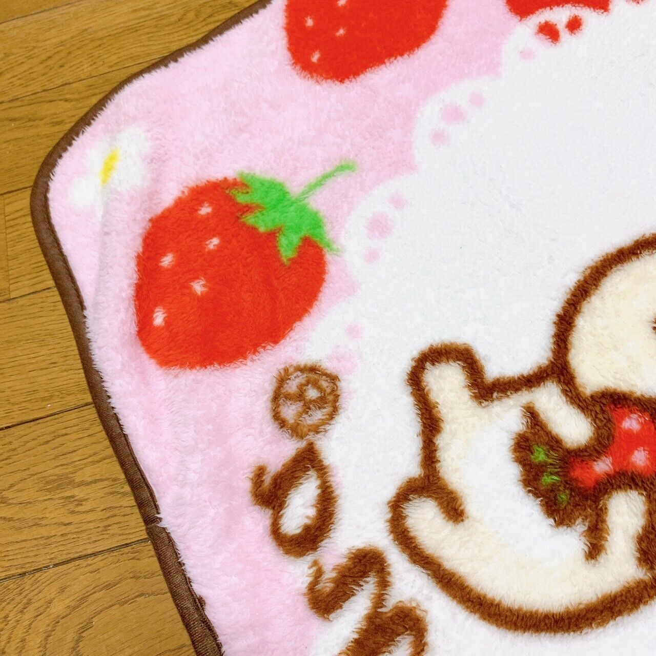 Rilakkuma Korilakkuma San-X Pink Blanket Fluffy Strawberry Flower Kawaii Lace