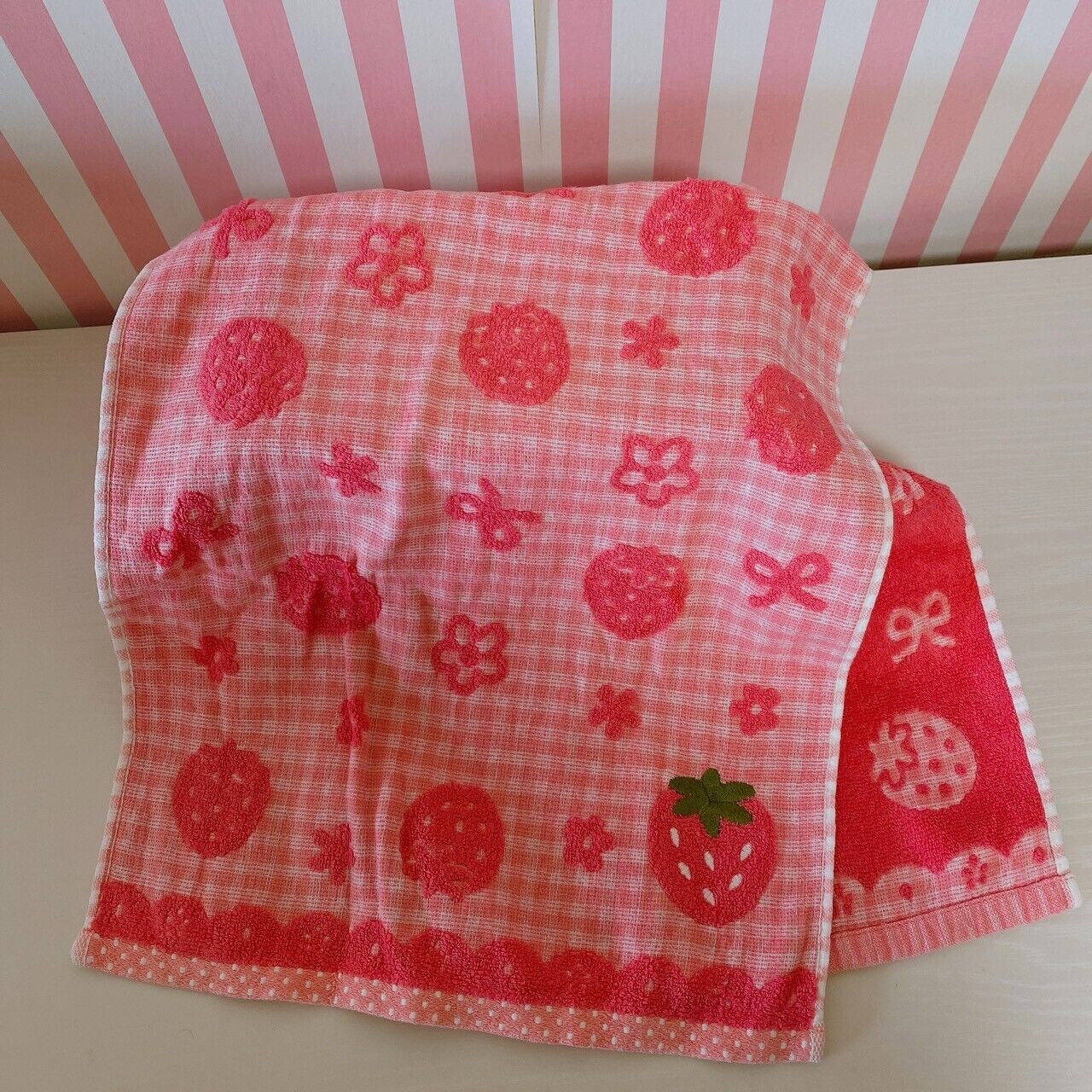 Mother Garden Strawberry Face TowelPink Plaid Flower Dot Ribbon Girly Kawaii