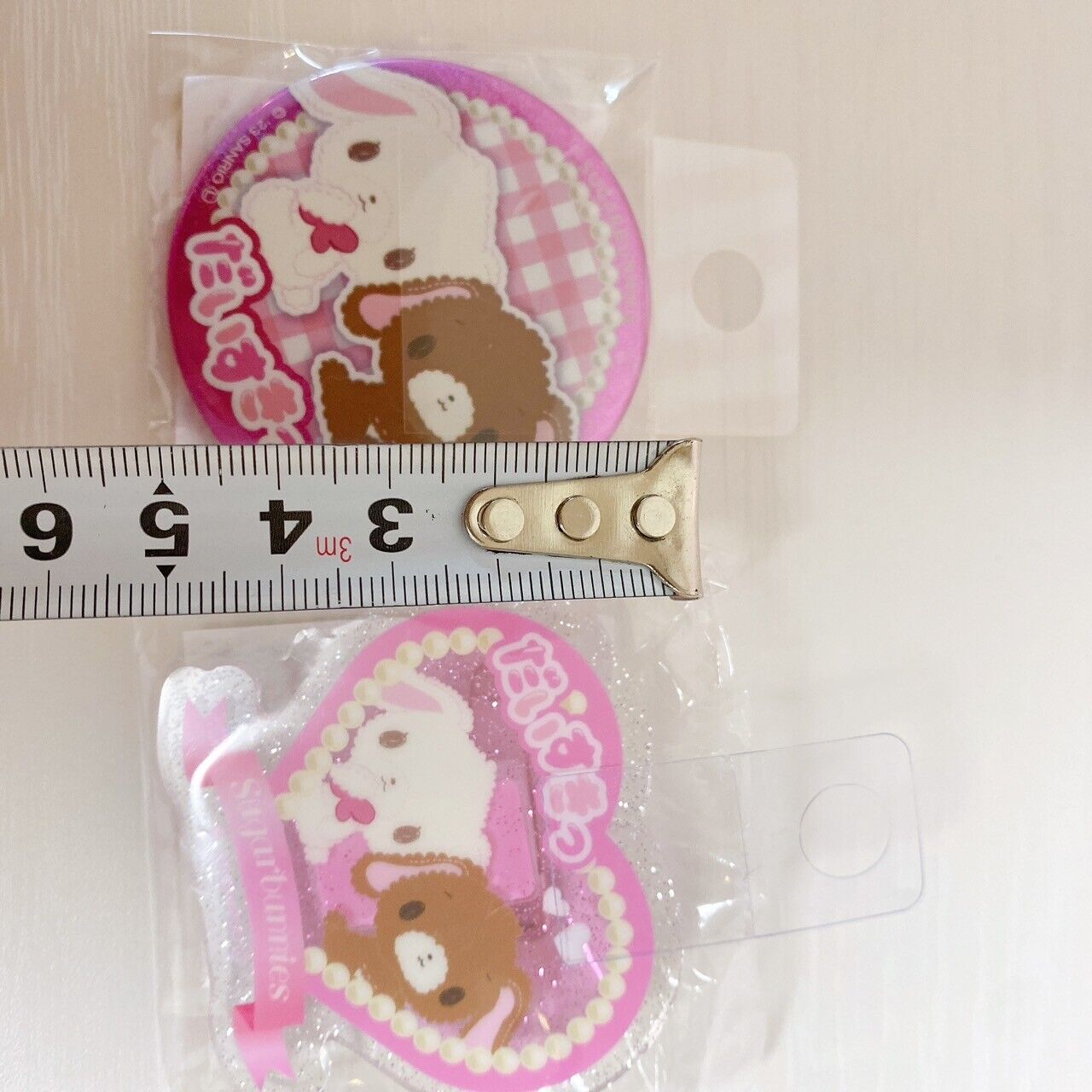 Sanrio Sugar Bunnies Clip Acrylic Badge 2 Set Shirousa Kurousa Character Kawaii