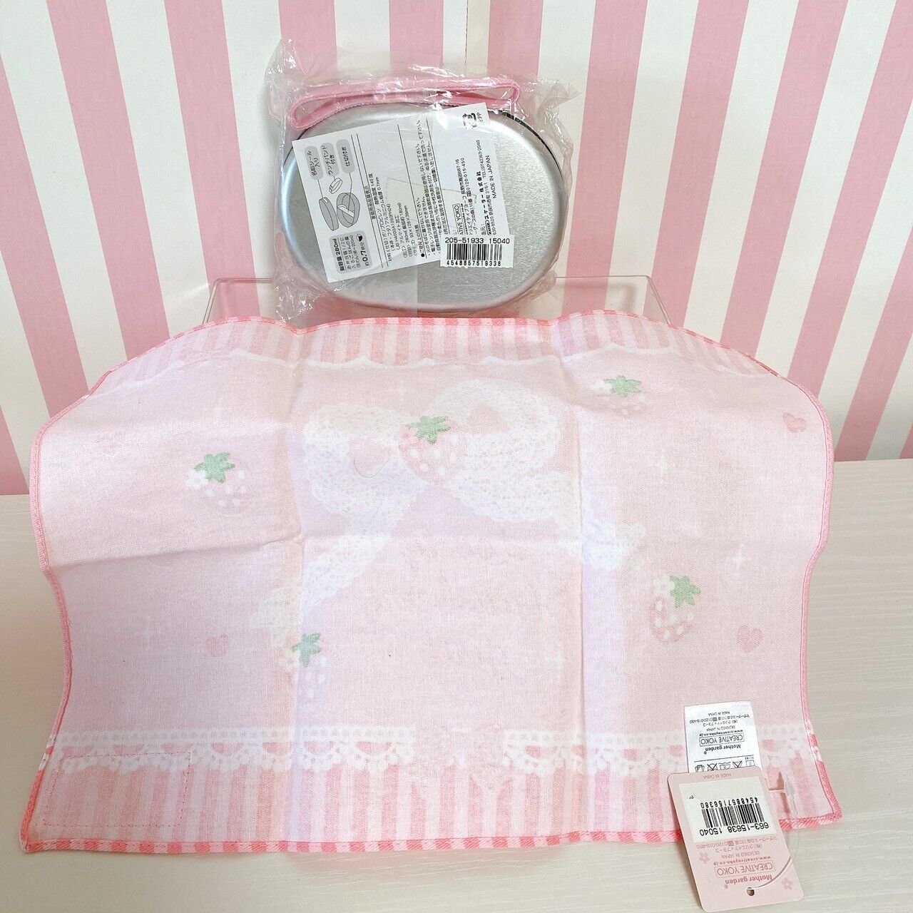 Mother Garden Aluminum Lunch Box Place Mat Set 2 Pink Ribbon Strawberry Frill