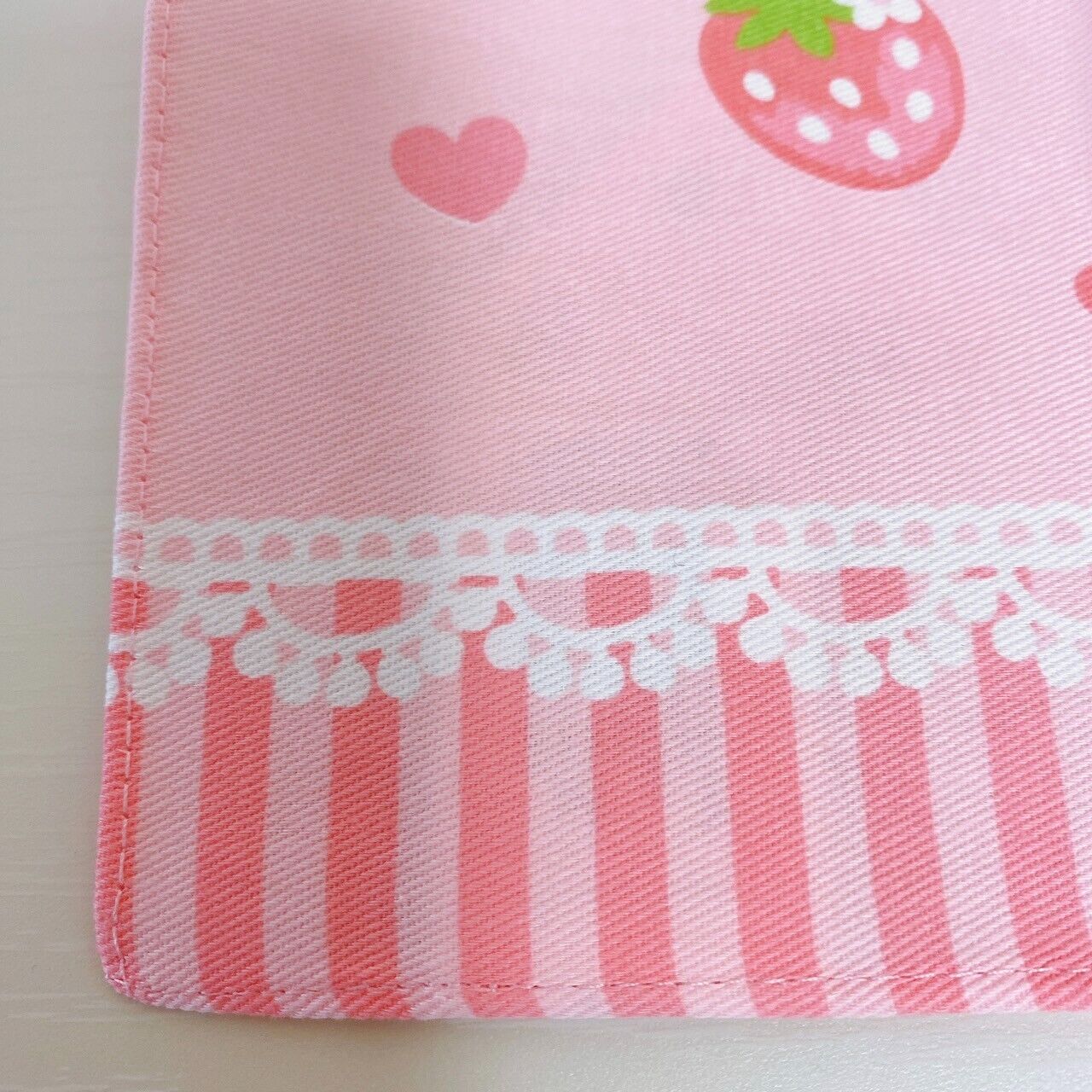 Mother Garden Aluminum Lunch Box Place Mat Set 2 Pink Ribbon Strawberry Frill