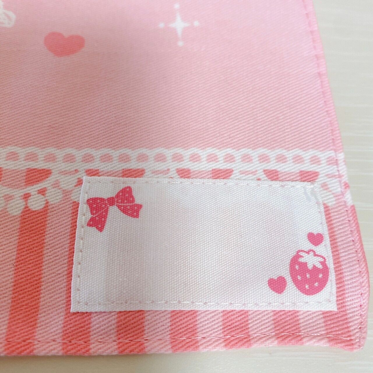 Mother Garden Aluminum Lunch Box Place Mat Set 2 Pink Ribbon Strawberry Frill